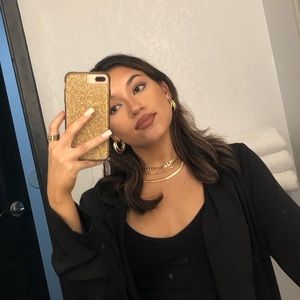 Meet your Posher, Isabel